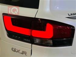 تۆیۆتا لاند کروزەر